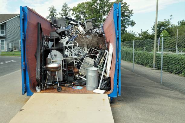 Best Construction Debris Removal  in Girard, IL